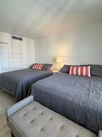 5161 E Collins Avenue Miami Beach FL 33140