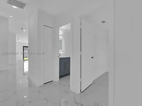 5117 24th Street SW Lehigh Acres FL 33973