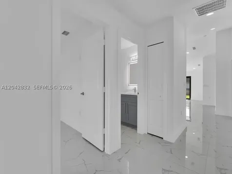 5117 24th Street SW Lehigh Acres FL 33973