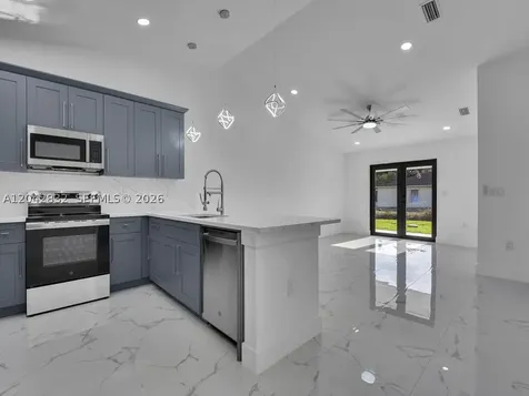 5117 24th Street SW Lehigh Acres FL 33973
