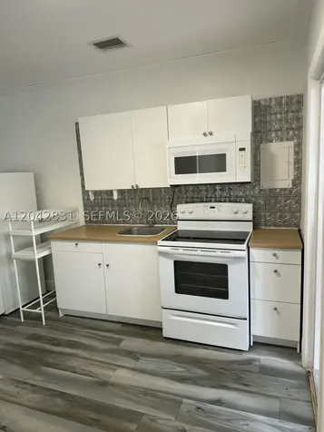 3115 NW 23rd Avenue Miami FL 33142