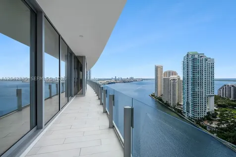 300 Biscayne Boulevard Way Miami FL 33131