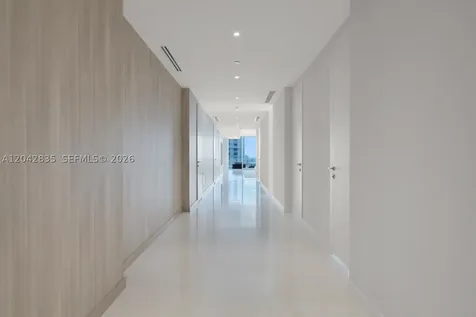 300 Biscayne Boulevard Way Miami FL 33131