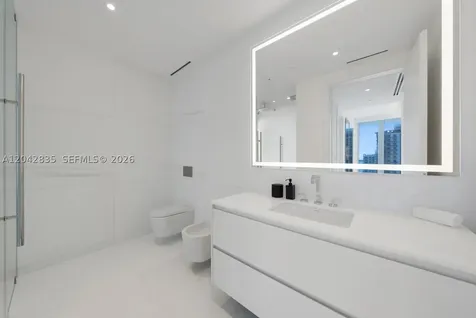 300 Biscayne Boulevard Way Miami FL 33131