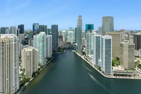 300 Biscayne Boulevard Way Miami FL 33131