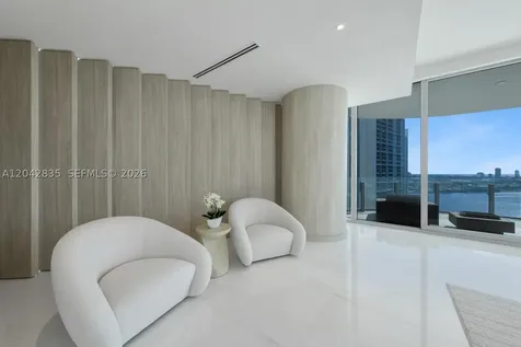 300 Biscayne Boulevard Way Miami FL 33131