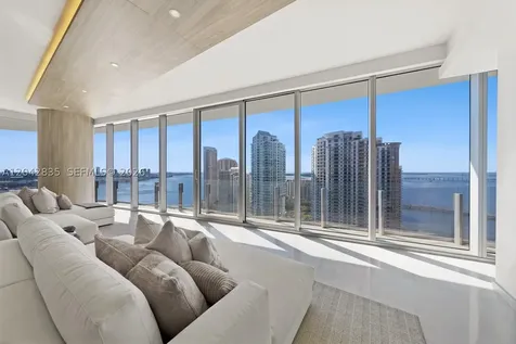 300 Biscayne Boulevard Way Miami FL 33131