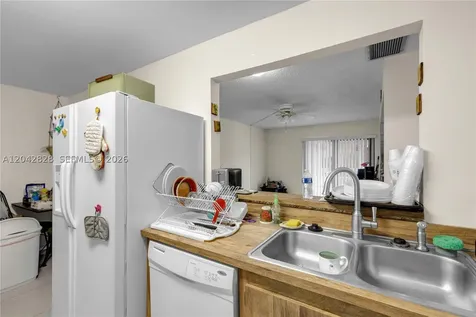 1491 NW 95th Terrace Pembroke Pines FL 33024