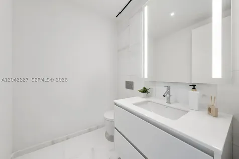 300 Biscayne Boulevard Way Miami FL 33131