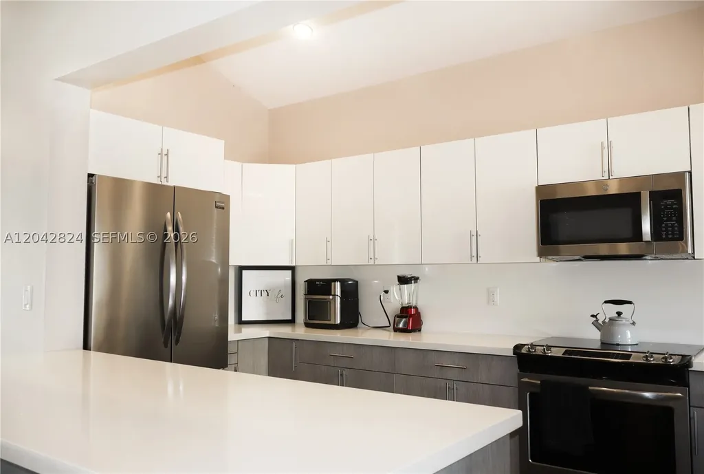 513 SW 18th Court Fort Lauderdale FL 33315