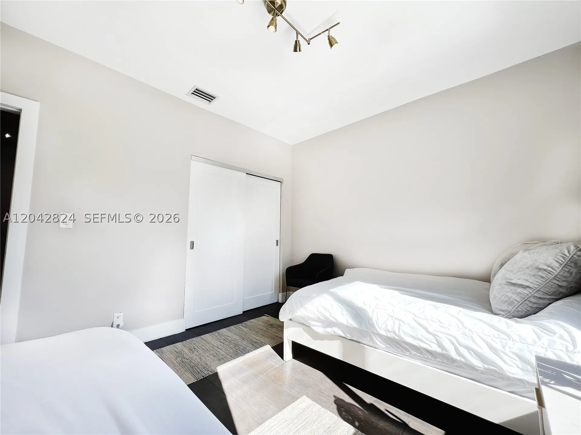513 SW 18th Court Fort Lauderdale FL 33315