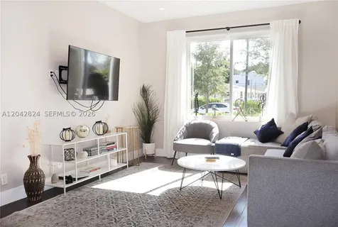 513 SW 18th Court Fort Lauderdale FL 33315