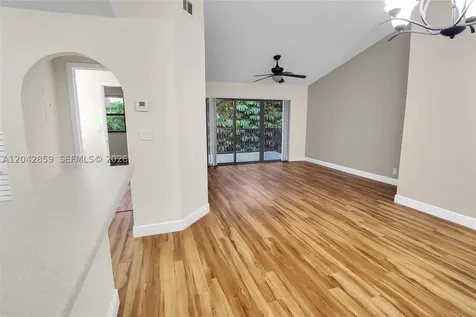 10111 W Sunrise Boulevard Plantation FL 33322