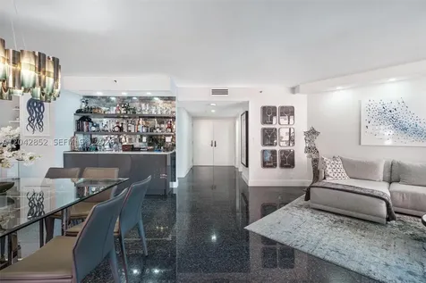 1581 Brickell Avenue Miami FL 33129