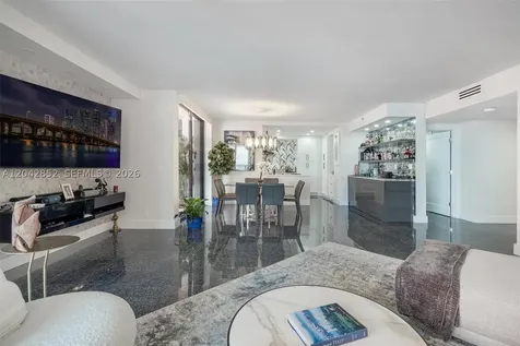 1581 Brickell Avenue Miami FL 33129