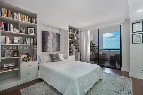 1581 Brickell Avenue Miami FL 33129