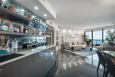 1581 Brickell Avenue Miami FL 33129