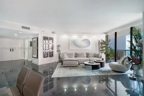 1581 Brickell Avenue Miami FL 33129