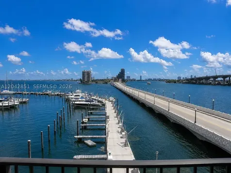 555 NE 15th Street Miami FL 33132