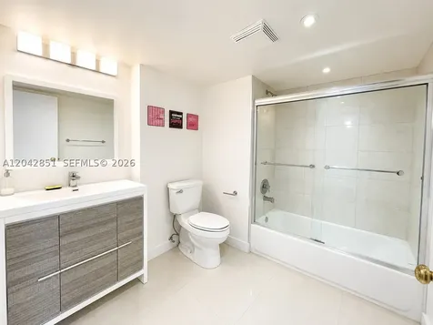 555 NE 15th Street Miami FL 33132