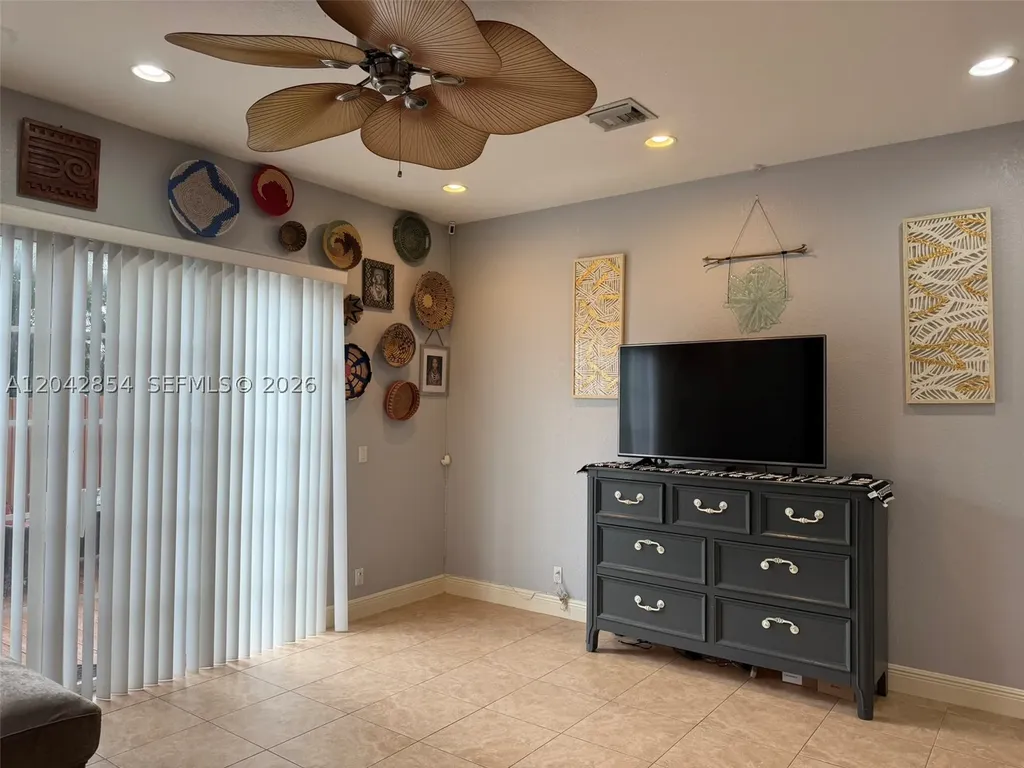 1321 NE 5th Terrace Fort Lauderdale FL 33304