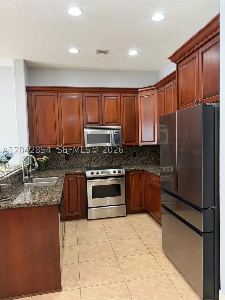1321 NE 5th Terrace Fort Lauderdale FL 33304