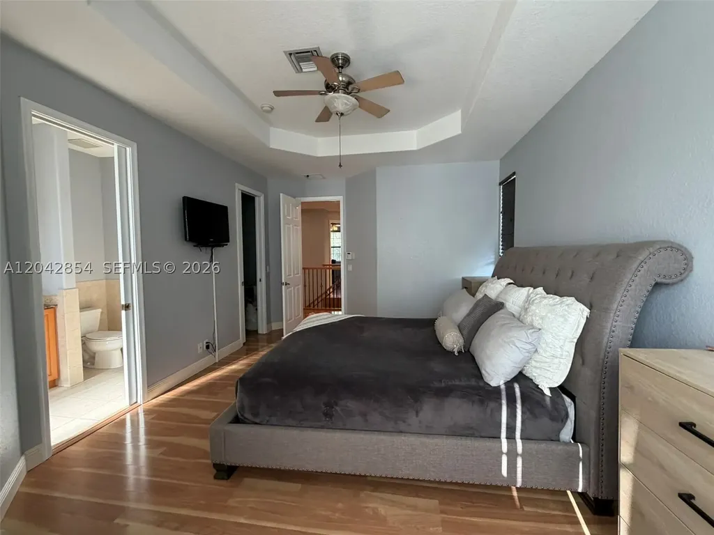 1321 NE 5th Terrace Fort Lauderdale FL 33304