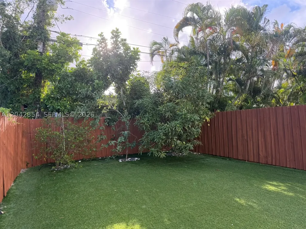 1321 NE 5th Terrace Fort Lauderdale FL 33304