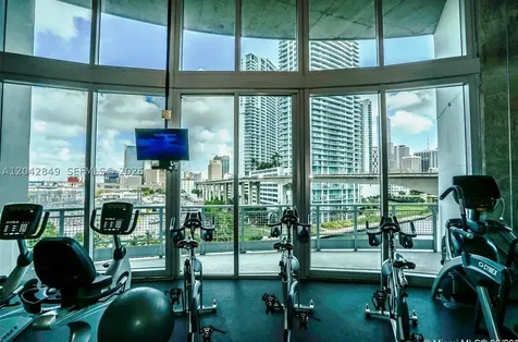 690 SW 1st Court Miami FL 33130