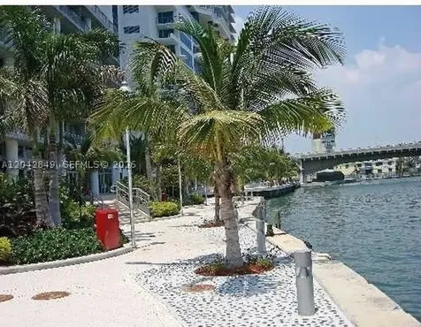 690 SW 1st Court Miami FL 33130