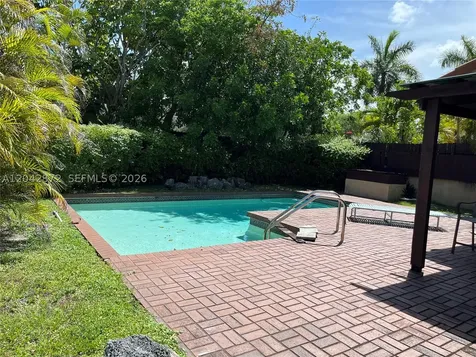 1020 NE 202nd Terrace Miami FL 33179