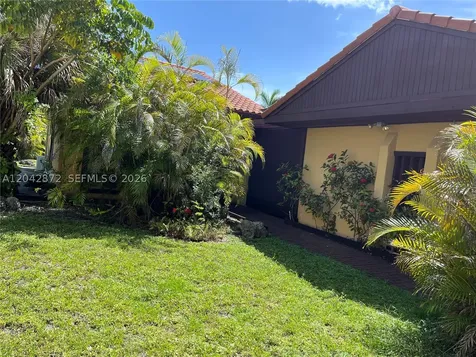 1020 NE 202nd Terrace Miami FL 33179