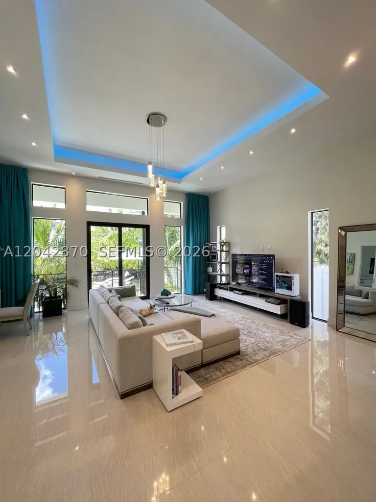1951 SW 28th Avenue Fort Lauderdale FL 33312