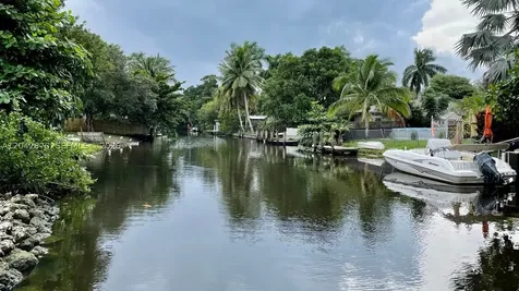 1951 SW 28th Avenue Fort Lauderdale FL 33312