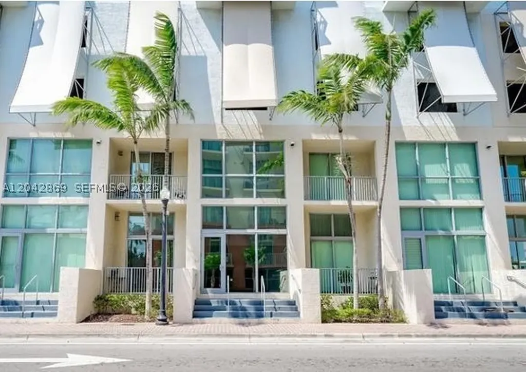 140 S Dixie Highway Hollywood FL 33020