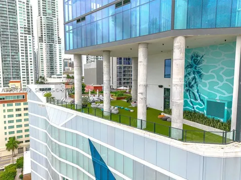 398 NE 5th Street Miami FL 33132