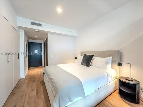 398 NE 5th Street Miami FL 33132