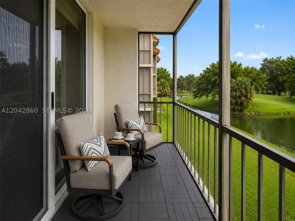 800 S Hollybrook Drive Pembroke Pines FL 33025