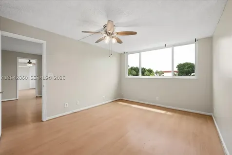 800 S Hollybrook Drive Pembroke Pines FL 33025