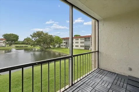 800 S Hollybrook Drive Pembroke Pines FL 33025