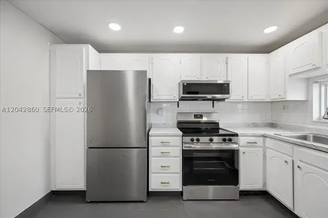 800 S Hollybrook Drive Pembroke Pines FL 33025