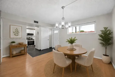 800 S Hollybrook Drive Pembroke Pines FL 33025