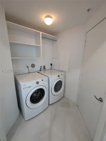 17111 E Biscayne Boulevard North Miami Beach FL 33160