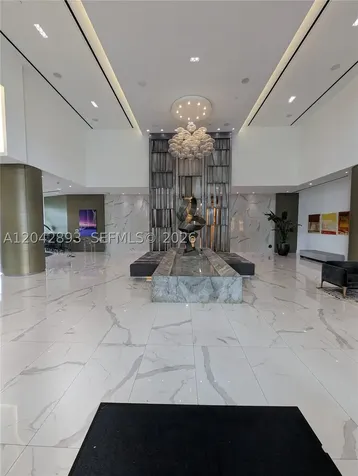 17111 E Biscayne Boulevard North Miami Beach FL 33160