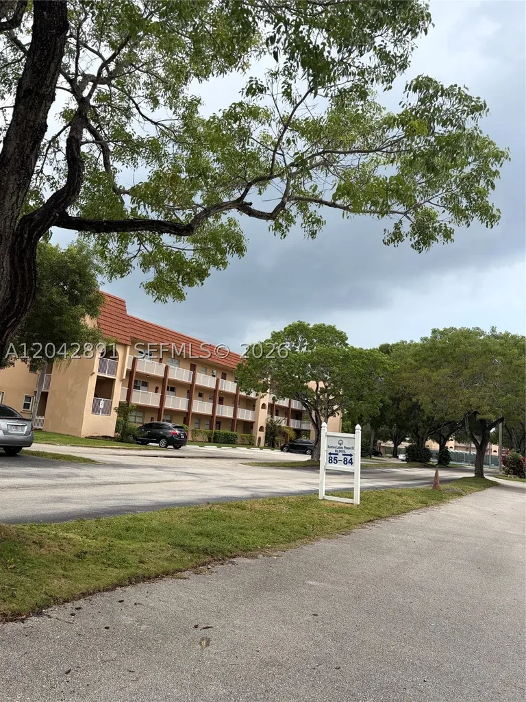 2741 N Pine Island Road Sunrise FL 33322