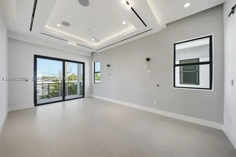 1316 NE 16th Terrace Fort Lauderdale FL 33304