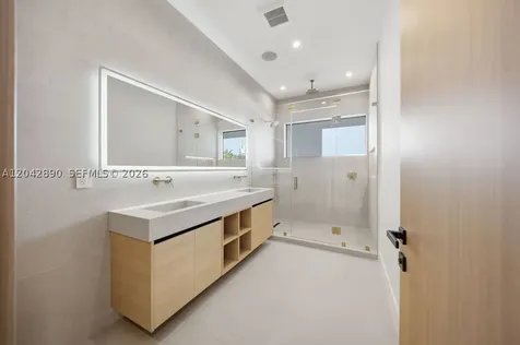 1316 NE 16th Terrace Fort Lauderdale FL 33304
