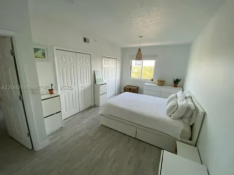 3500 Coral Way Miami FL 33145