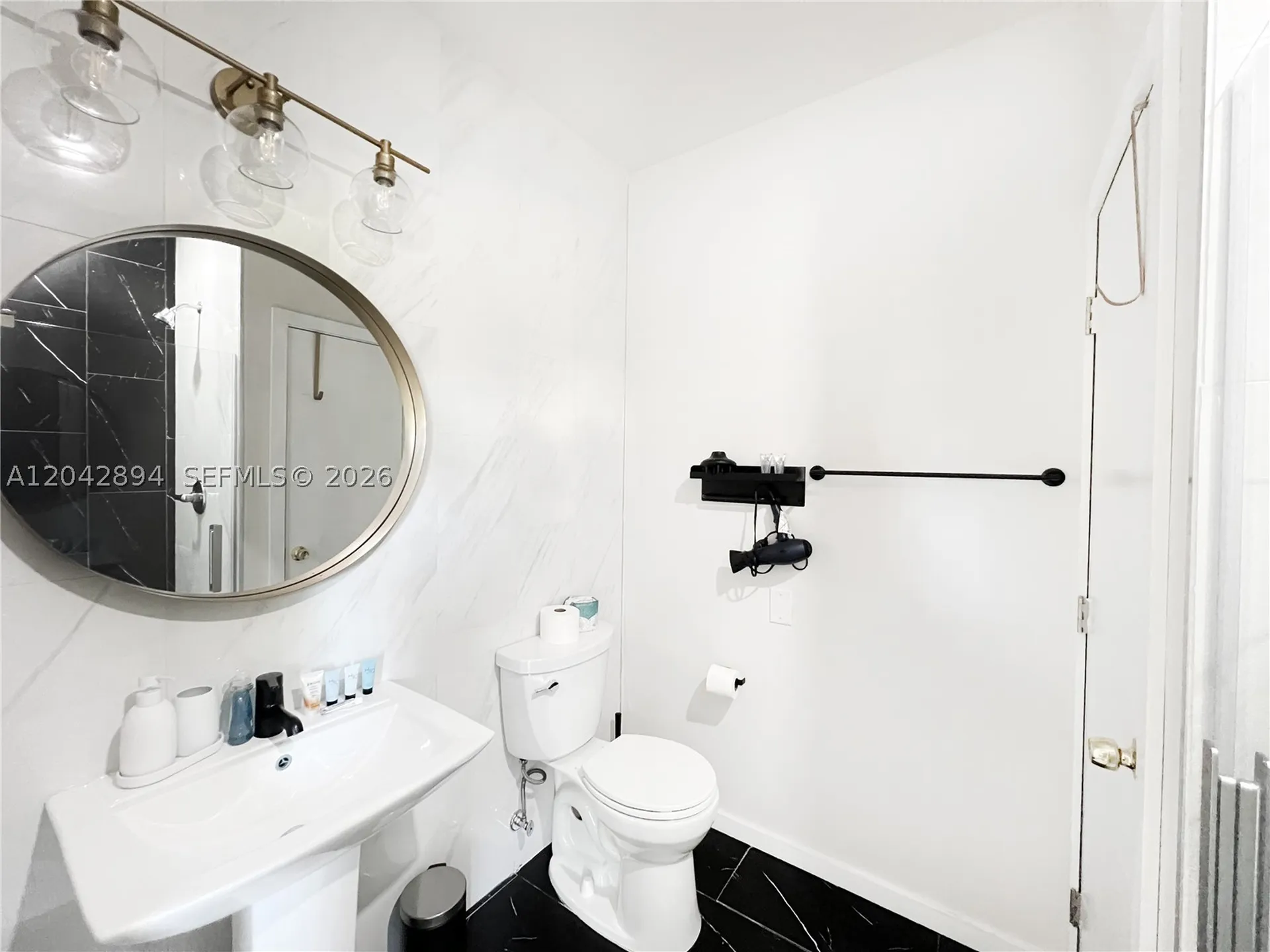 513 SW 18th Court Fort Lauderdale FL 33315