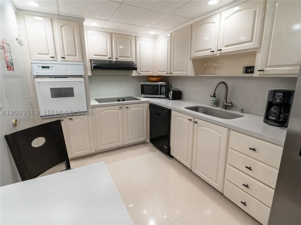 4001 S Ocean Drive Hollywood FL 33019